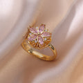 Anillo con Movimiento de flor rosada